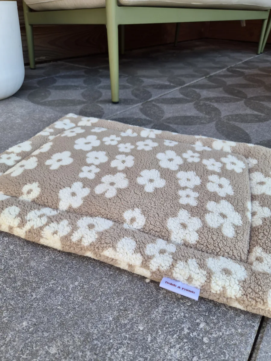 Soft Bloom Teddy Hondenmat